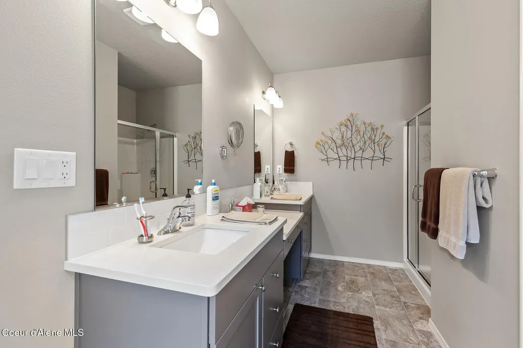 4472 N May Ella Loop Hauser ID 83854