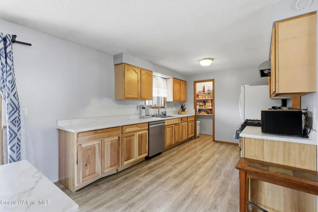 243 E Jensen Drive Hayden ID 83835
