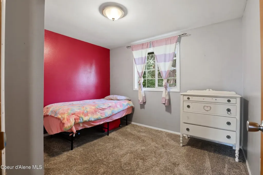 243 E Jensen Drive Hayden ID 83835