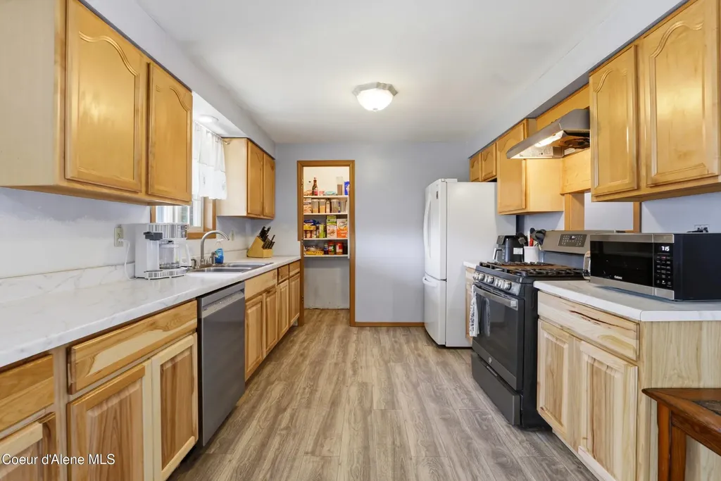 243 E Jensen Drive Hayden ID 83835