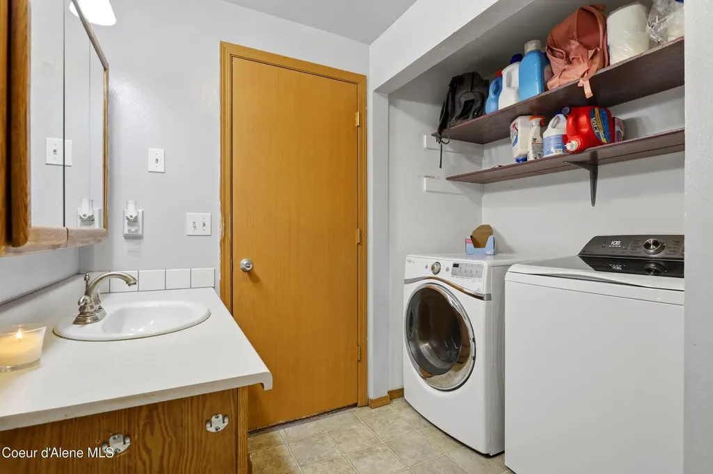 243 E Jensen Drive Hayden ID 83835