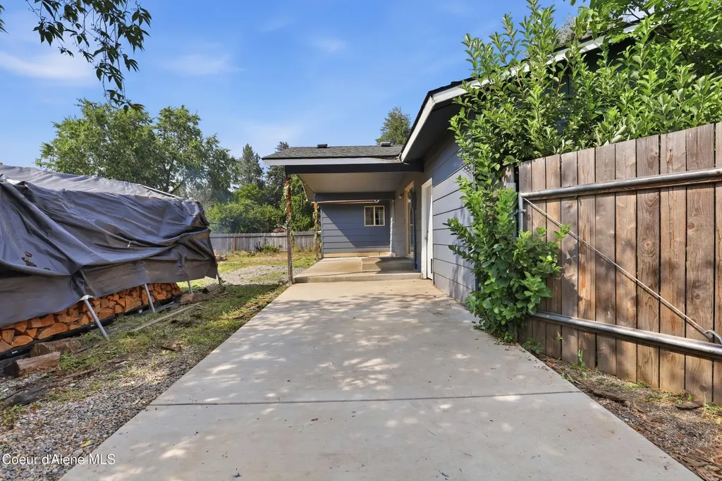 243 E Jensen Drive Hayden ID 83835