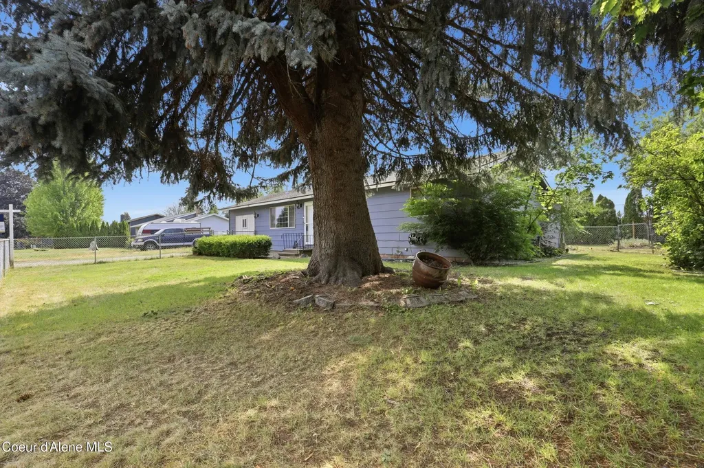 243 E Jensen Drive Hayden ID 83835