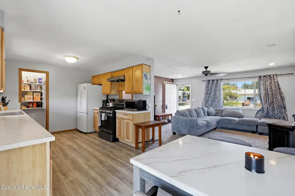 243 E Jensen Drive Hayden ID 83835