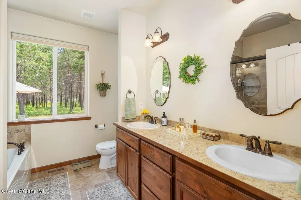 20698 N Wandering Pines Road Rathdrum ID 83858