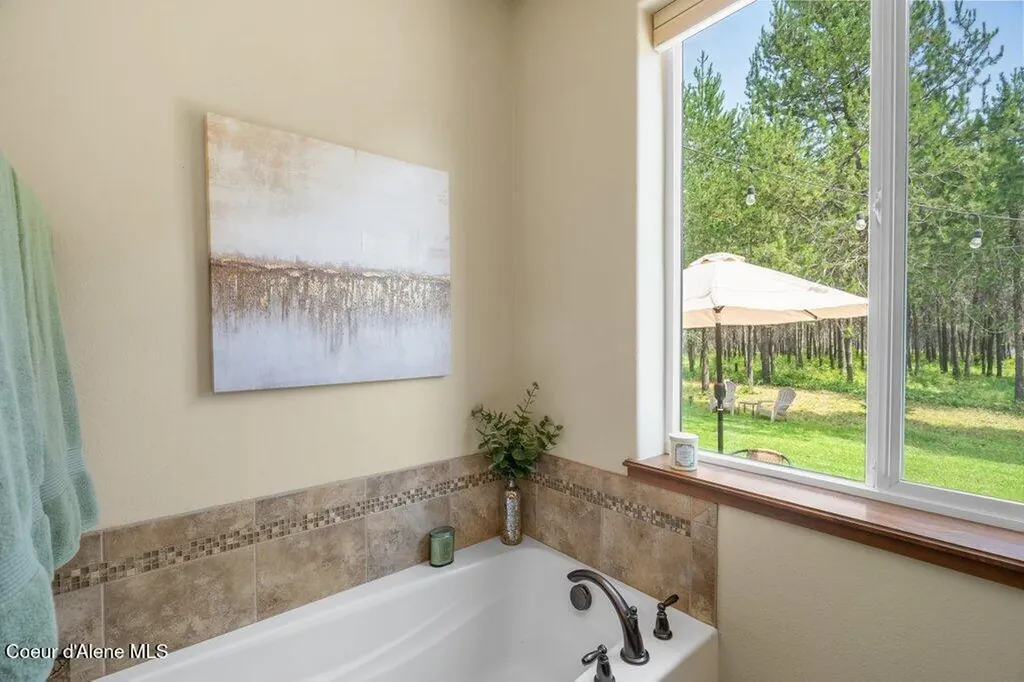 20698 N Wandering Pines Road Rathdrum ID 83858