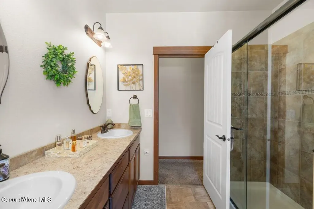 20698 N Wandering Pines Road Rathdrum ID 83858