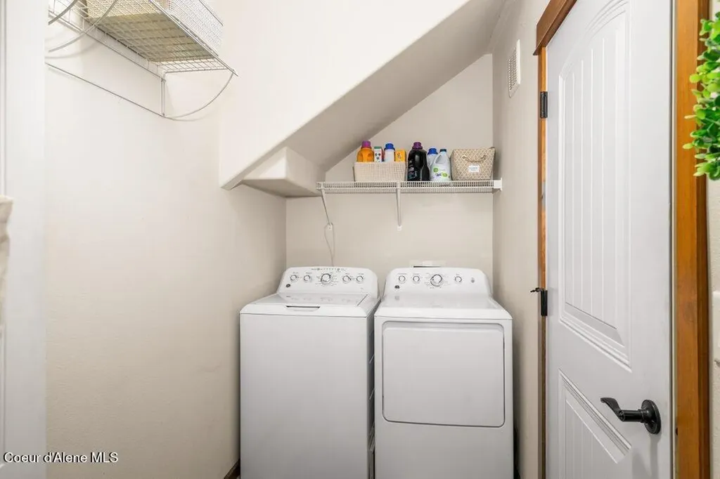 20698 N Wandering Pines Road Rathdrum ID 83858