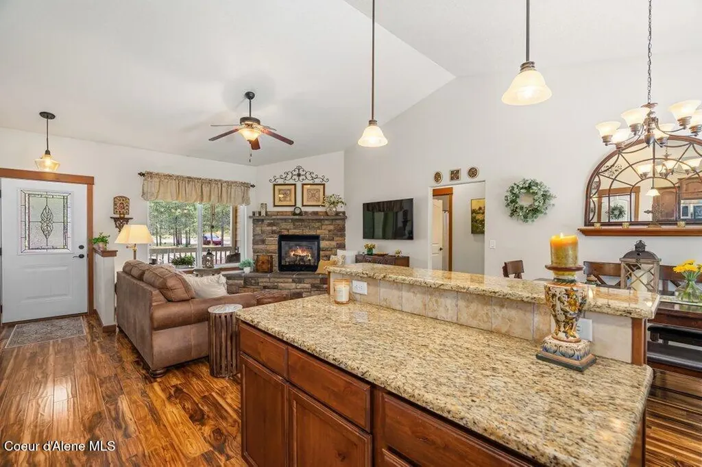 20698 N Wandering Pines Road Rathdrum ID 83858