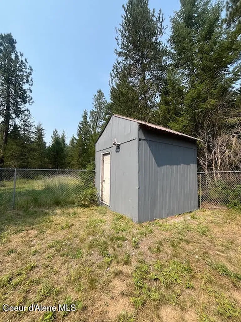32953 N Neighbor Court Athol ID 83801