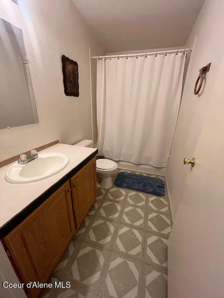 32953 N Neighbor Court Athol ID 83801