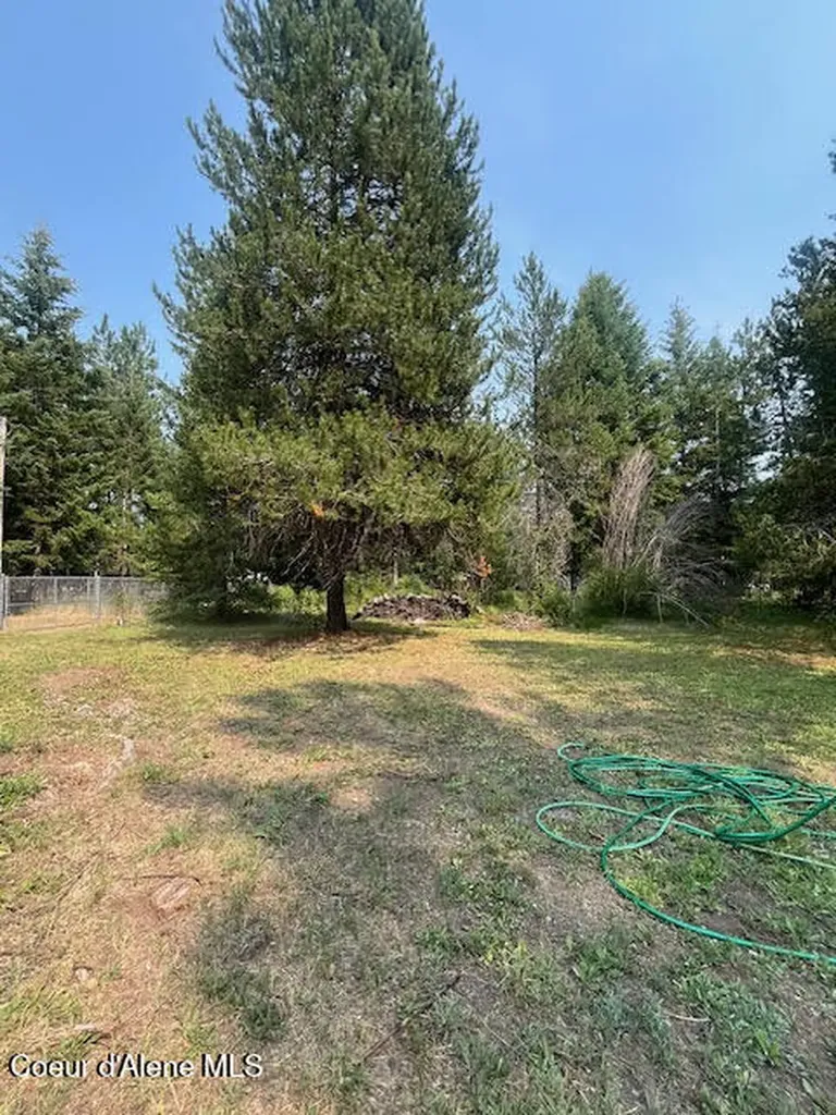 32953 N Neighbor Court Athol ID 83801