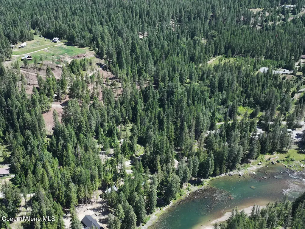 560 Terry Trail Priest River ID 83856