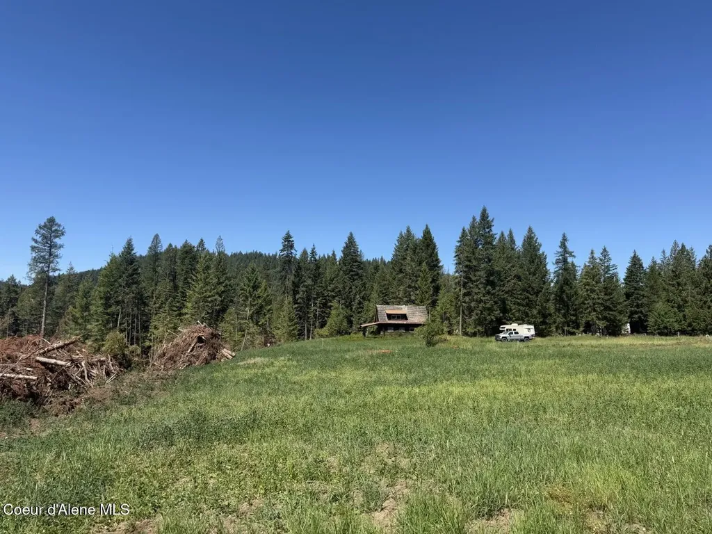 560 Terry Trail Priest River ID 83856