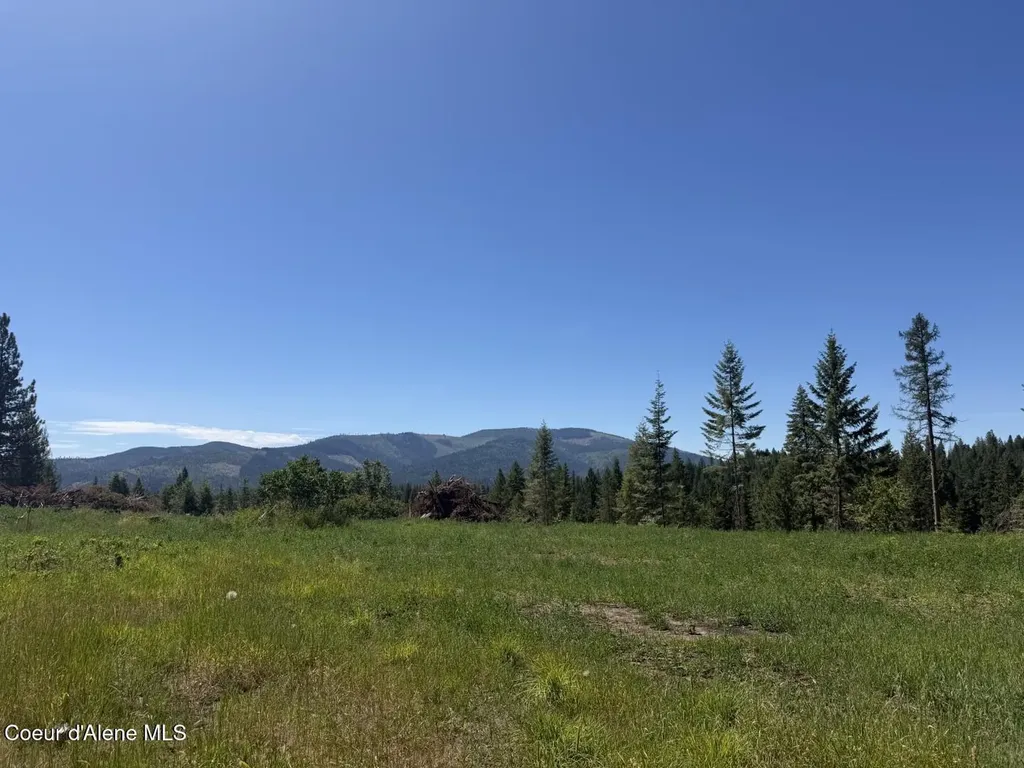 560 Terry Trail Priest River ID 83856
