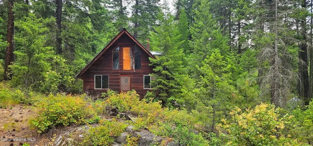 1754 Giles Connection Road Bonners Ferry ID 83805