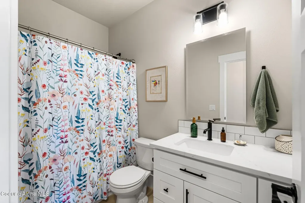 87 Hanson Court Dover ID 83825