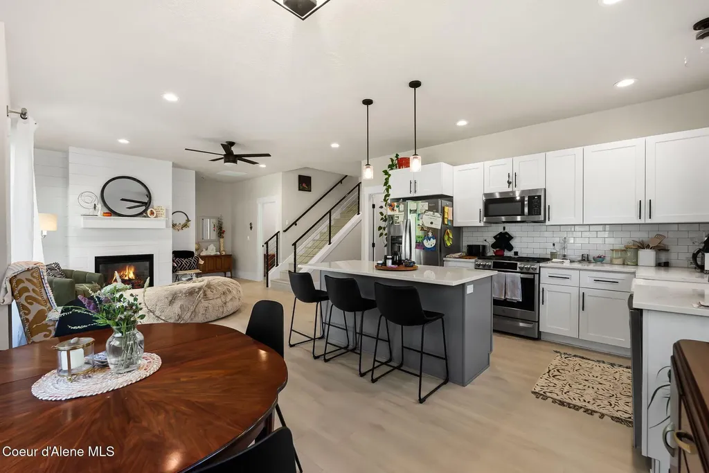 87 Hanson Court Dover ID 83825