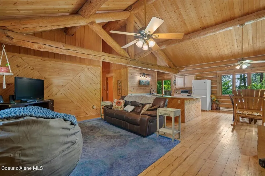 1040 Salee Creek Road Athol ID 83801
