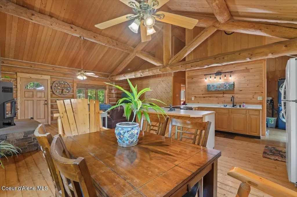 1040 Salee Creek Road Athol ID 83801
