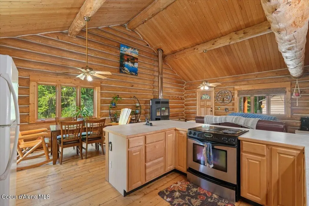 1040 Salee Creek Road Athol ID 83801