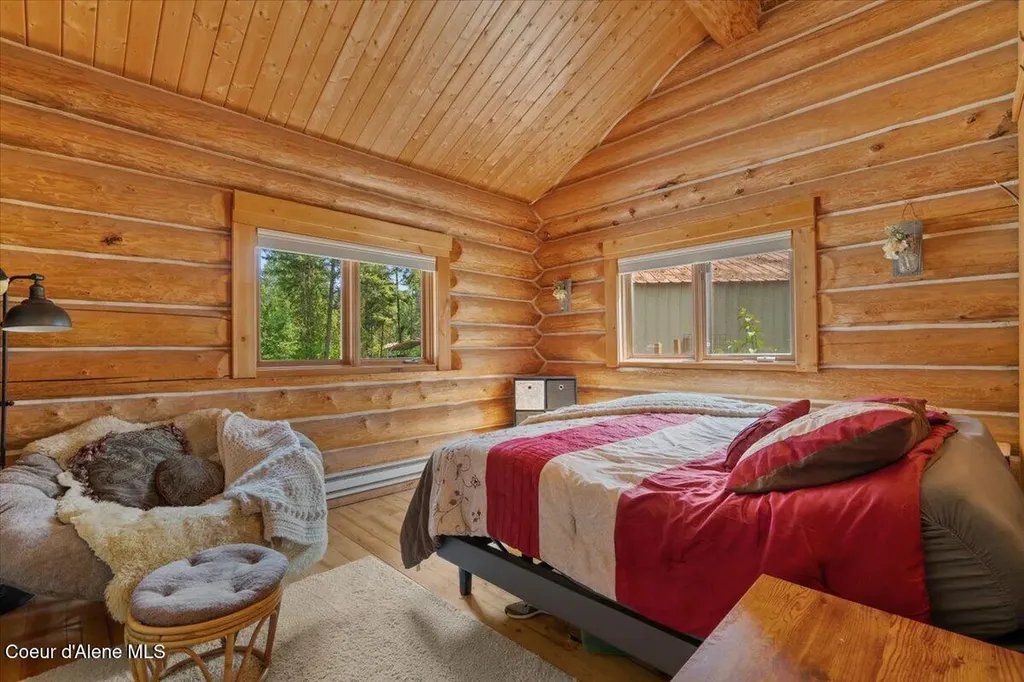 1040 Salee Creek Road Athol ID 83801