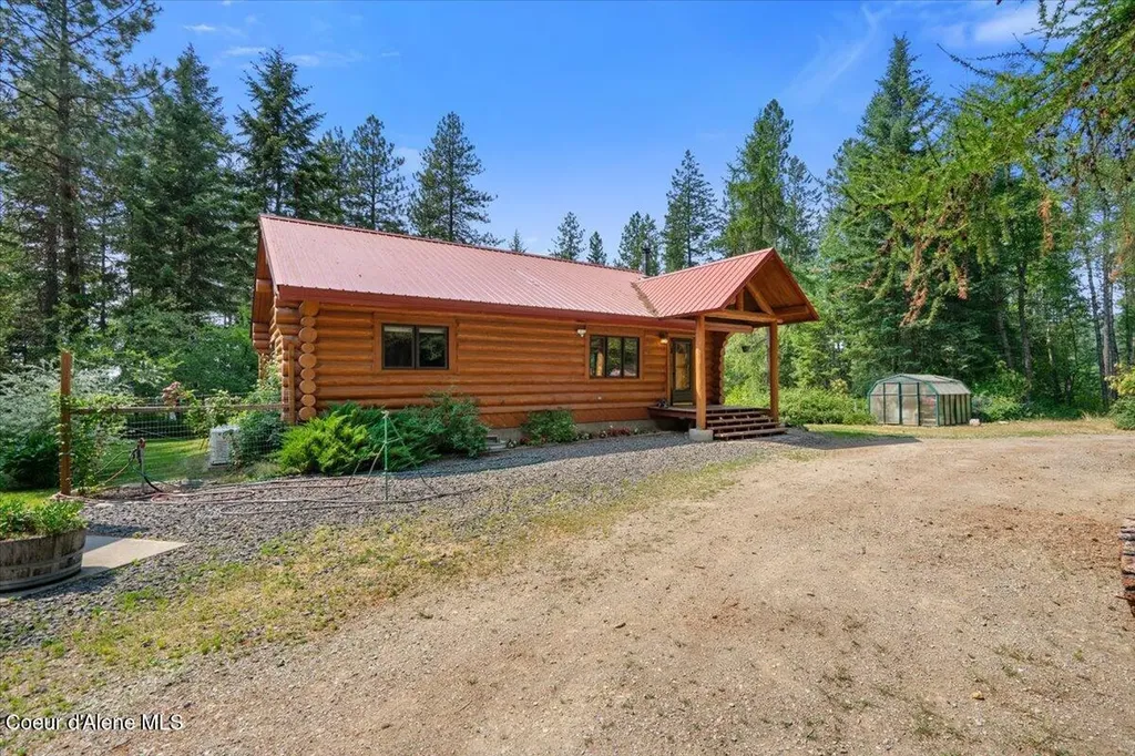 1040 Salee Creek Road Athol ID 83801