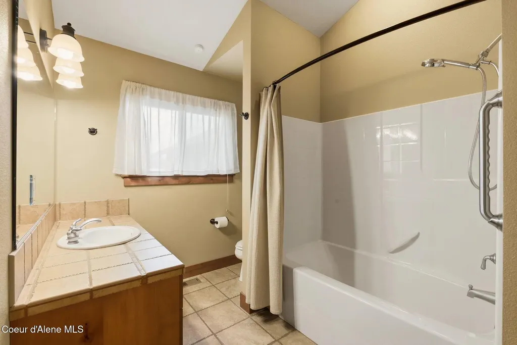 521 Stoneridge Road Blanchard ID 83804