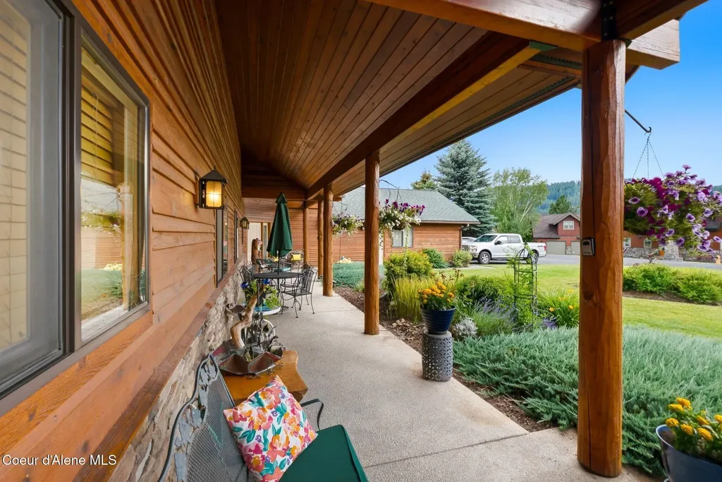 521 Stoneridge Road Blanchard ID 83804