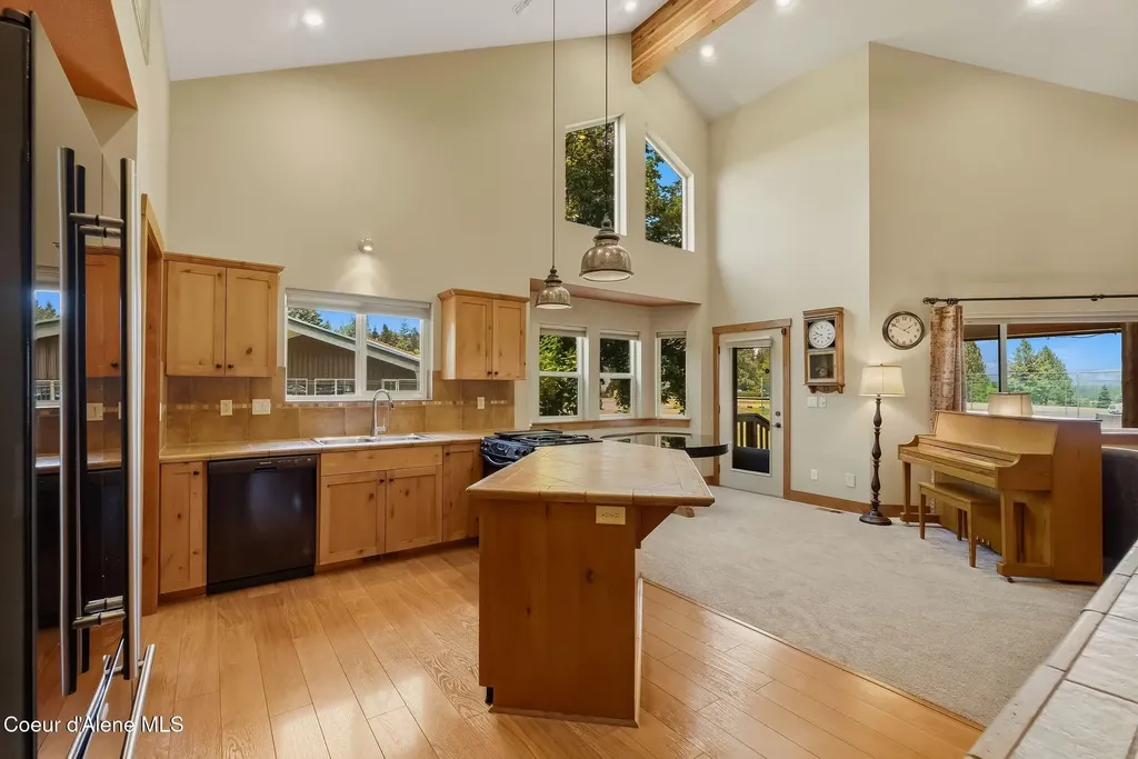 521 Stoneridge Road Blanchard ID 83804