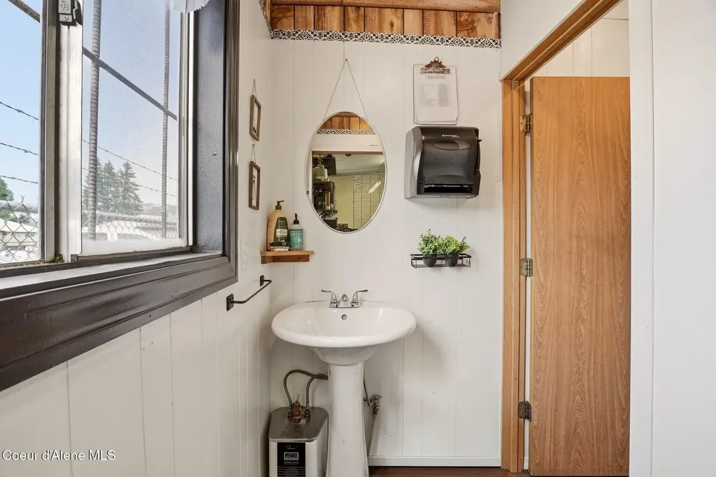 134 N 10th Street St. Maries ID 83861