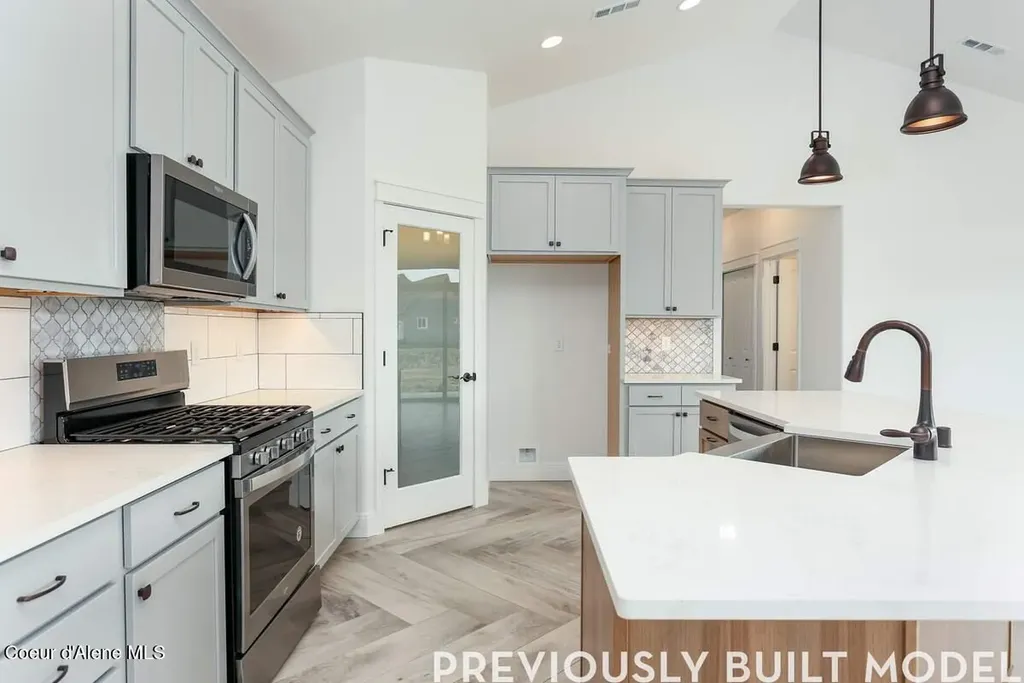 27174 N Dawson Loop Athol ID 83801