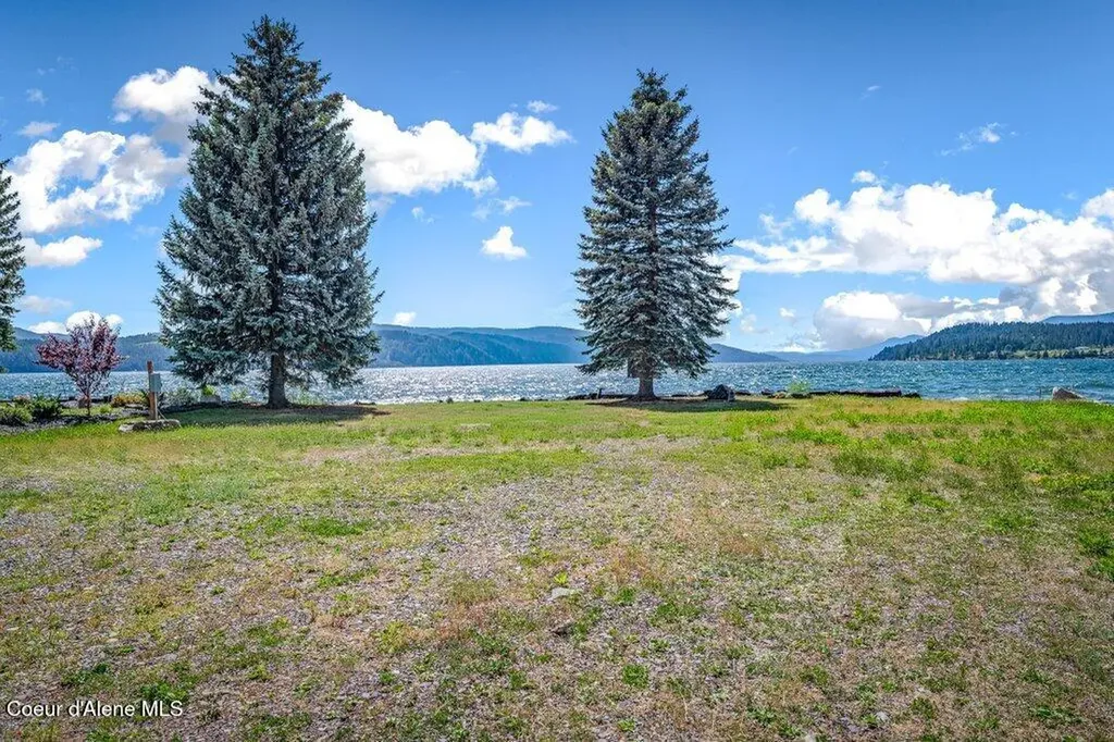 171 Country Road Hope ID 83836