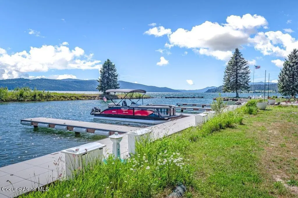 171 Country Road Hope ID 83836