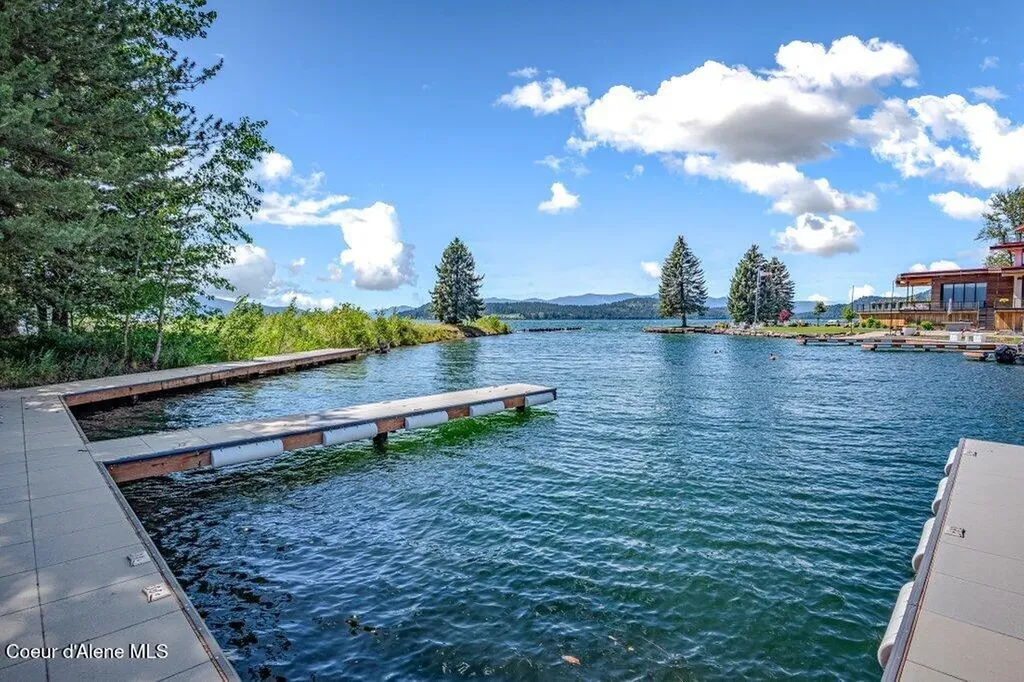 171 Country Road Hope ID 83836
