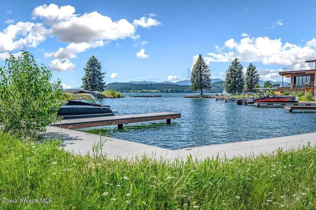 171 Country Road Hope ID 83836