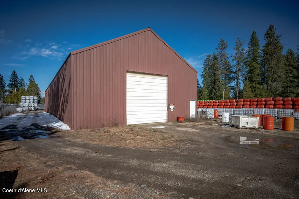 6250 E Menser Avenue Athol ID 83801