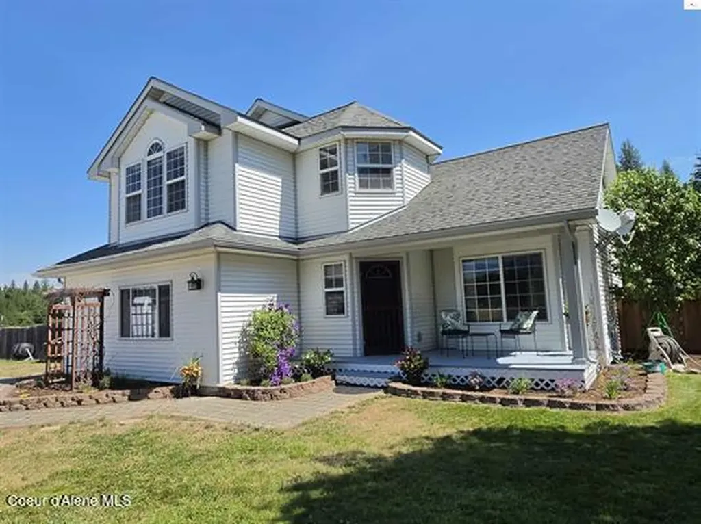 1599 Samuels Road Sandpoint ID 83864