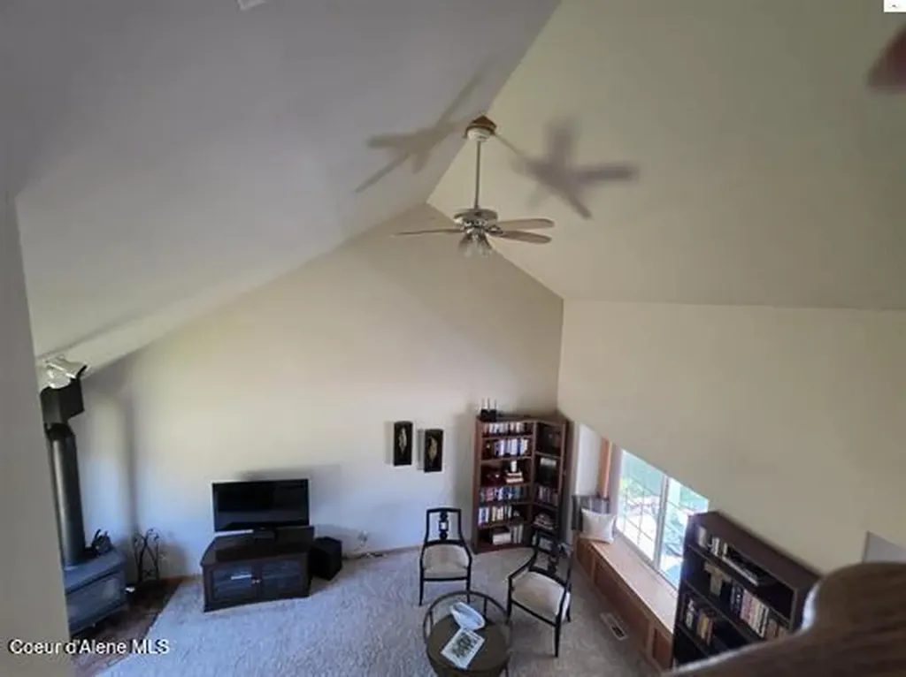 1599 Samuels Road Sandpoint ID 83864