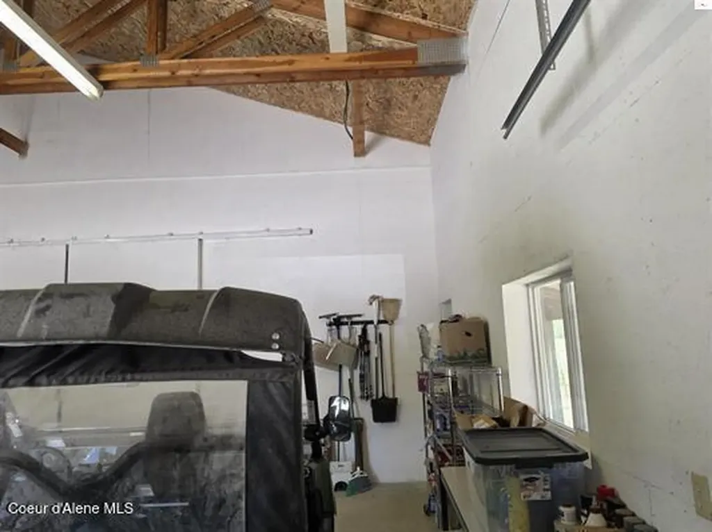 1599 Samuels Road Sandpoint ID 83864