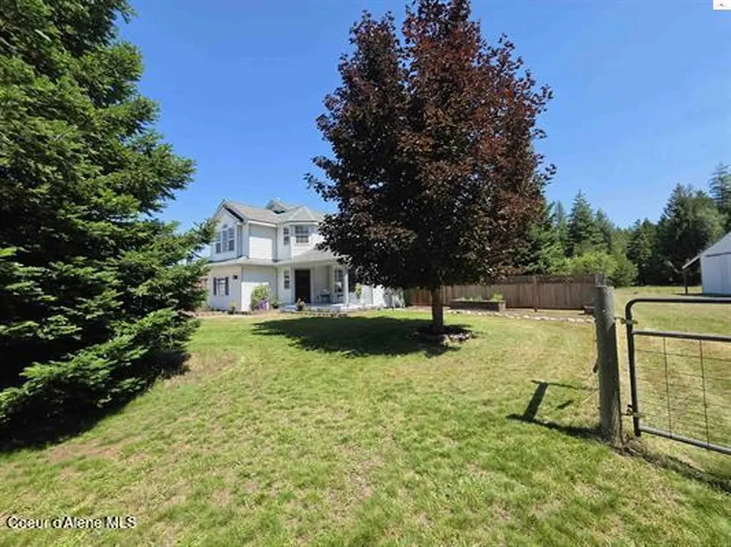 1599 Samuels Road Sandpoint ID 83864