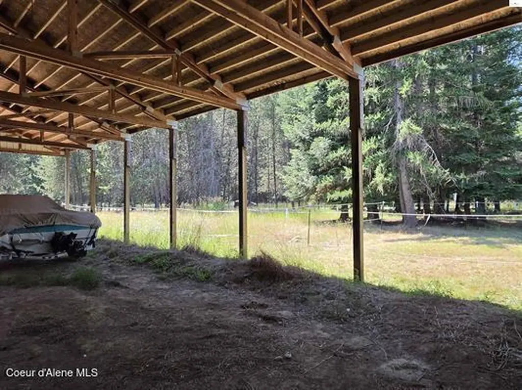 1599 Samuels Road Sandpoint ID 83864