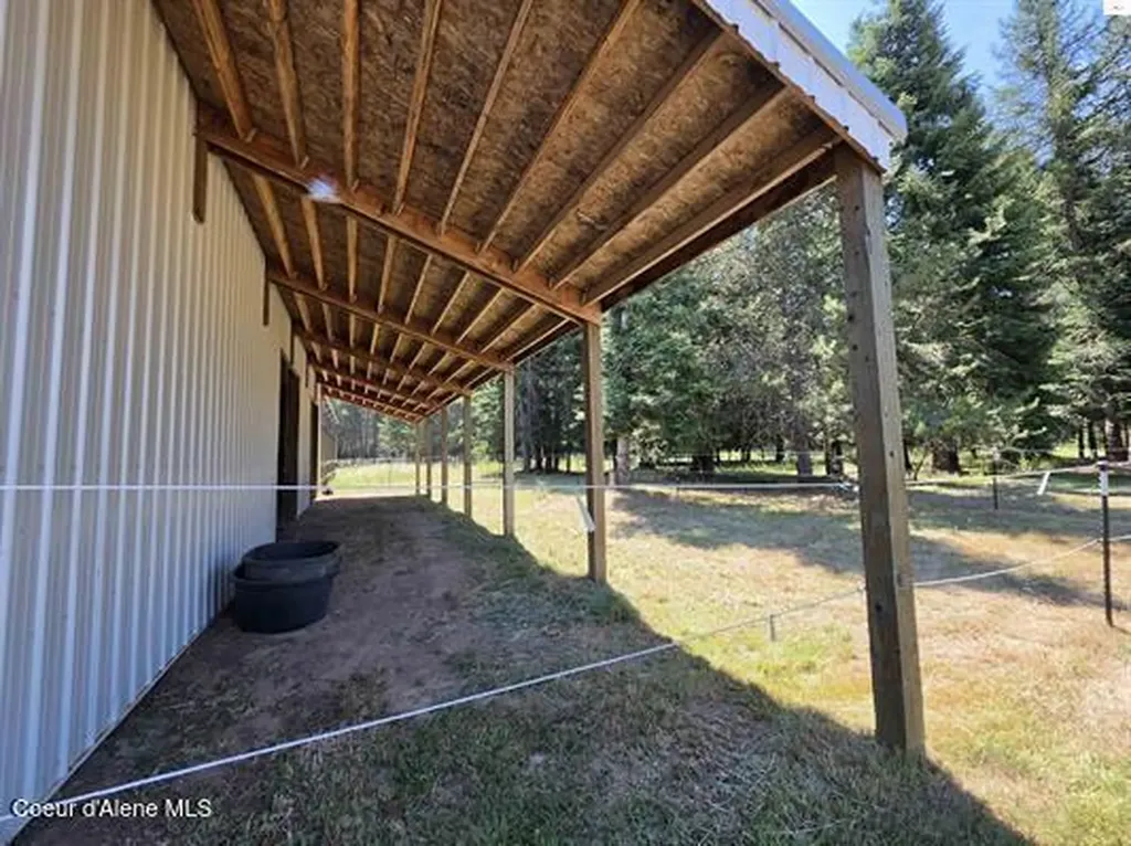 1599 Samuels Road Sandpoint ID 83864