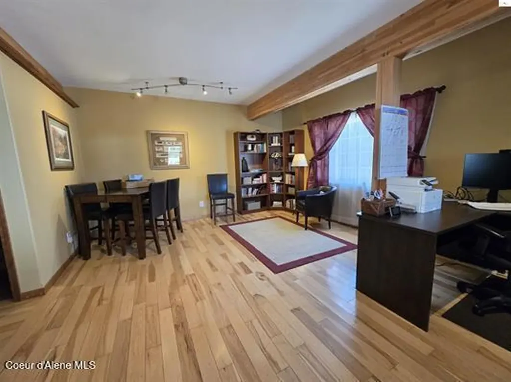 1599 Samuels Road Sandpoint ID 83864