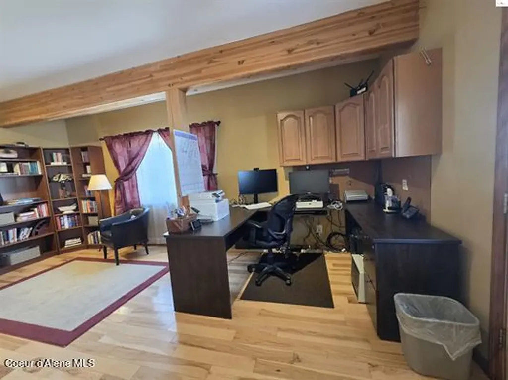 1599 Samuels Road Sandpoint ID 83864