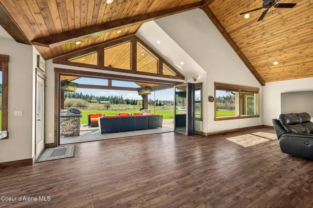 3358 E Leebowe Court Hayden ID 83835
