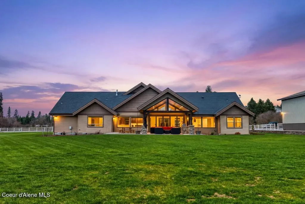 3358 E Leebowe Court Hayden ID 83835