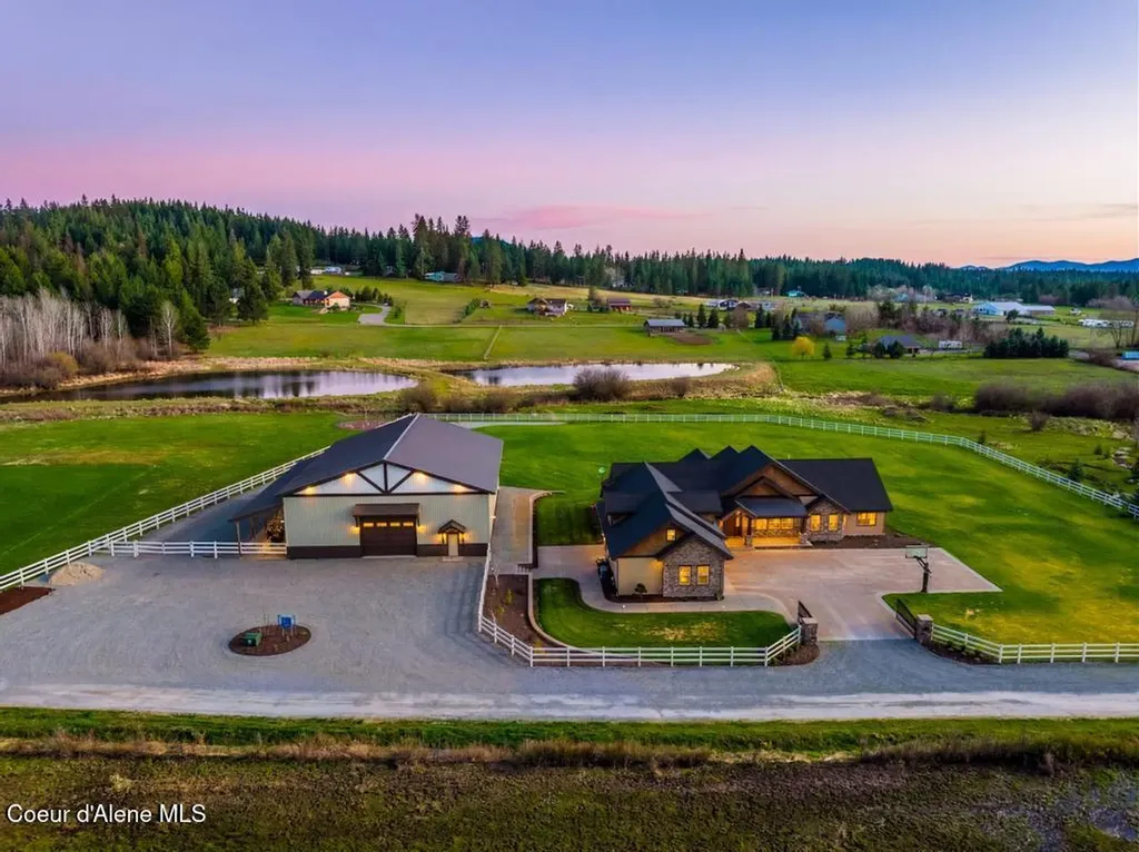3358 E Leebowe Court Hayden ID 83835