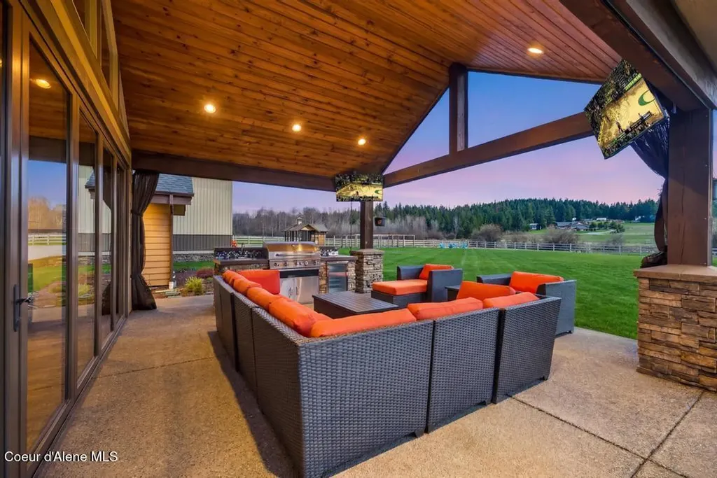 3358 E Leebowe Court Hayden ID 83835
