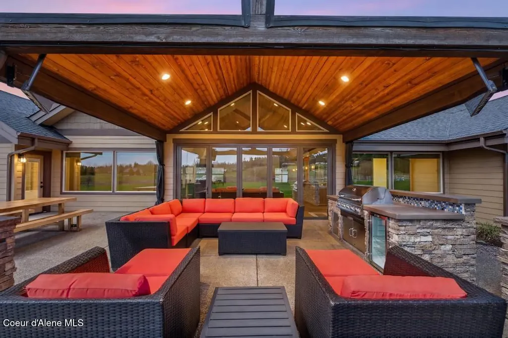 3358 E Leebowe Court Hayden ID 83835